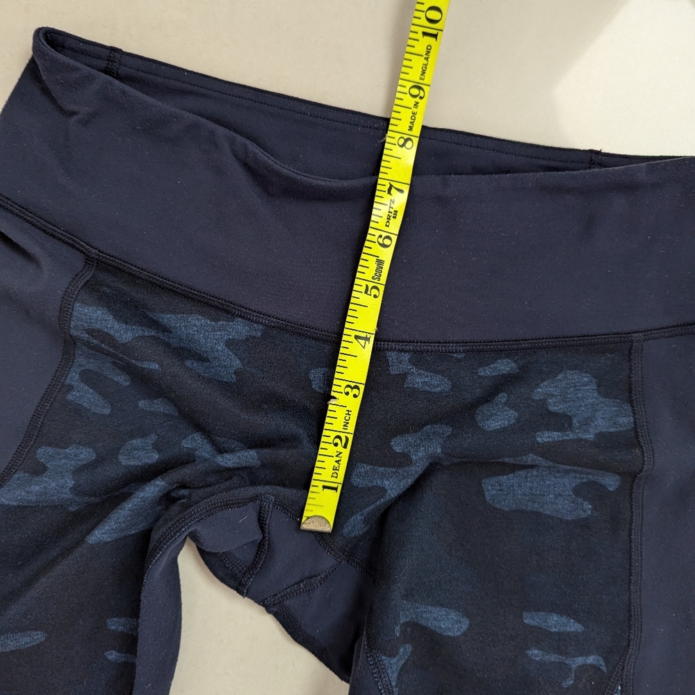 LULULEMON 6 WUNDER UNDER capri crop Sashiko Inkwell Navy Blue Camo camouflage - Picture 9 of 9